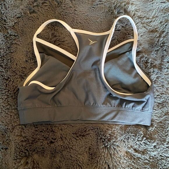 Old Navy Grey Sports Bra - Picture 2 of 3